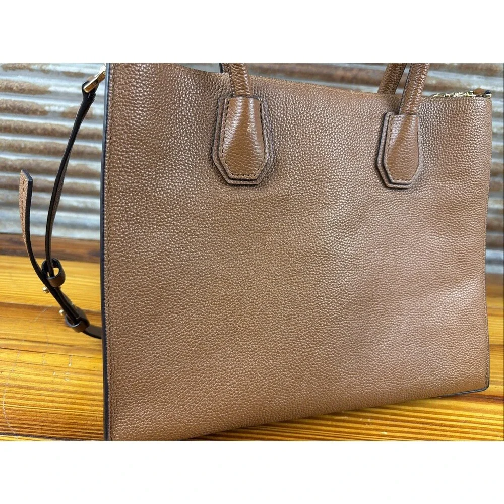 Michael Kors Mercer Large Leather Tote Bag in Acorn Pristine! Used 1 Time